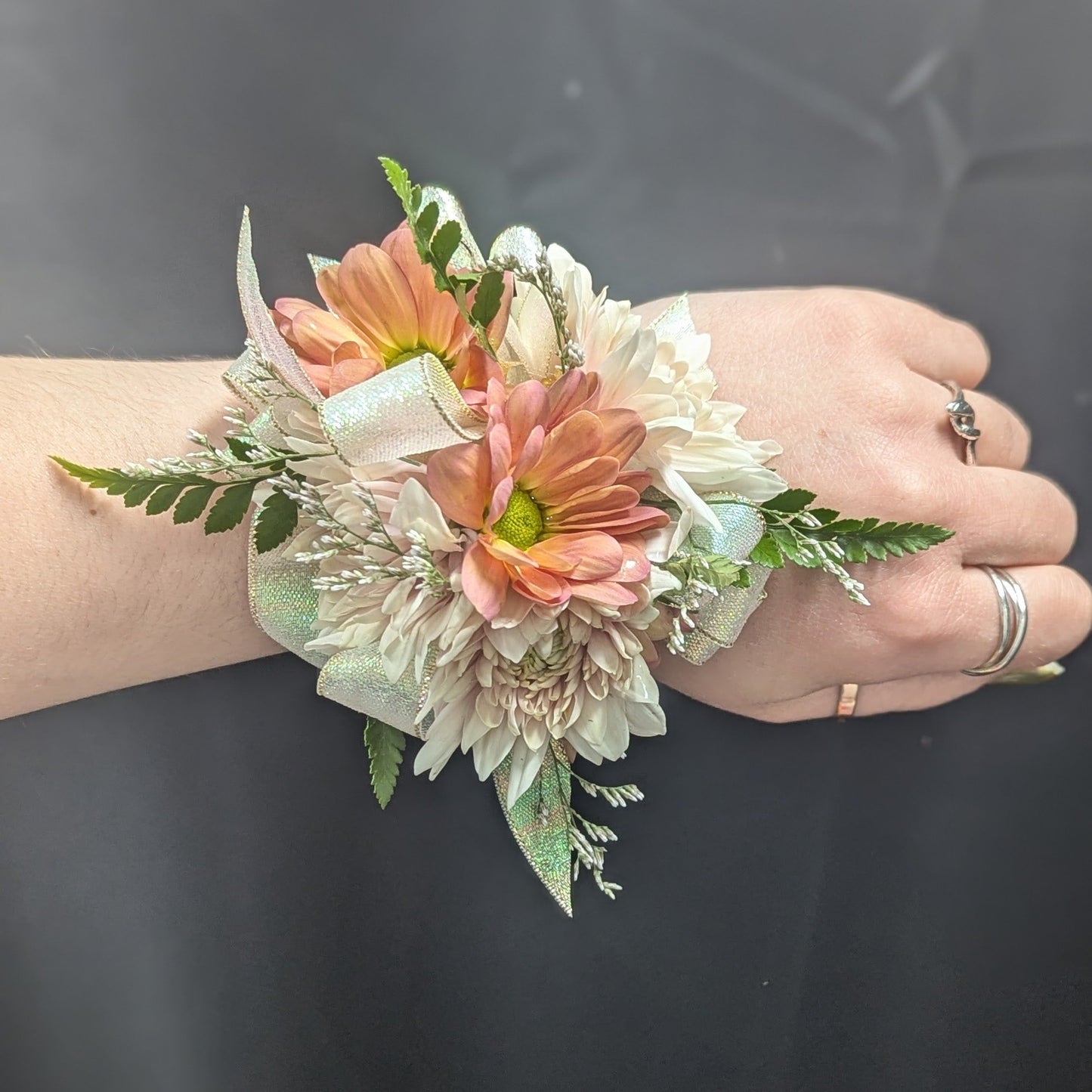 Dainty Daisy Corsage & Boutonniere