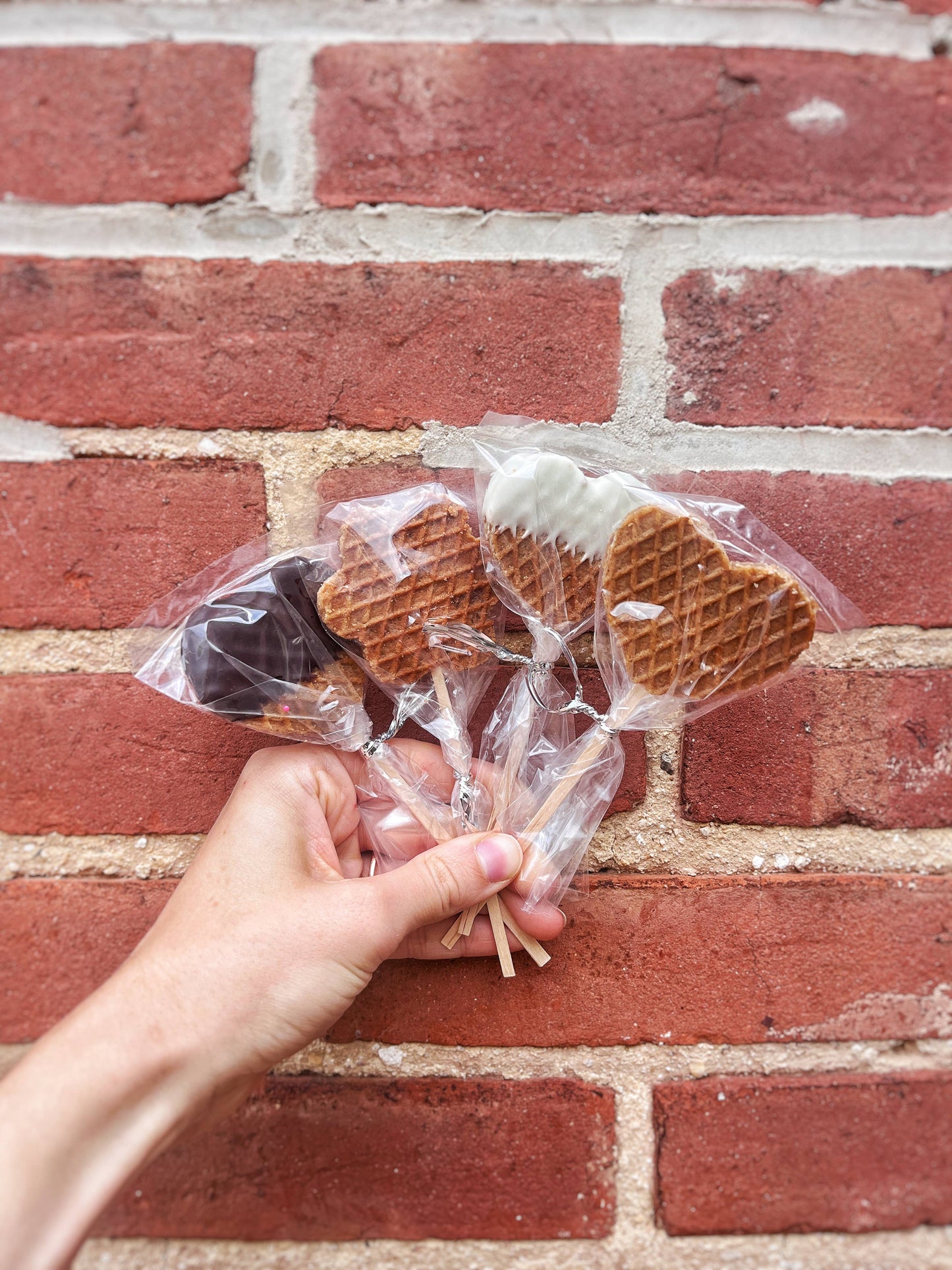 Mini Stroopwafel Lollipops: Chocolate Sprinkle / Heart