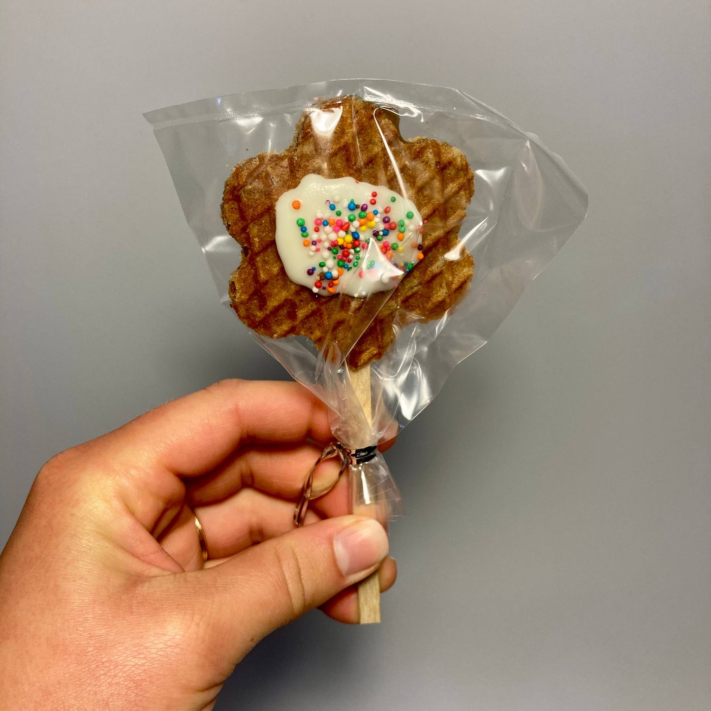 Mini Stroopwafel Lollipops: Chocolate Sprinkle / Heart