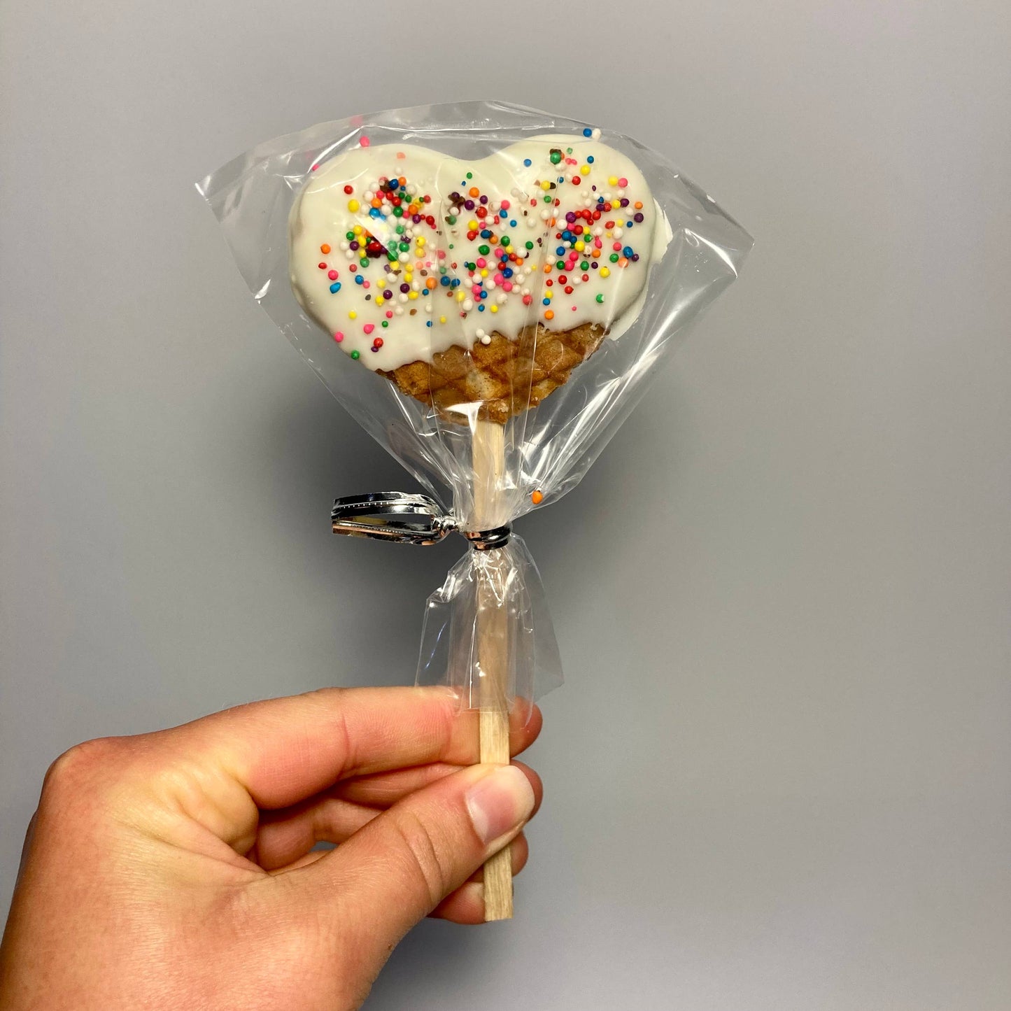 Mini Stroopwafel Lollipops: Chocolate Sprinkle / Heart